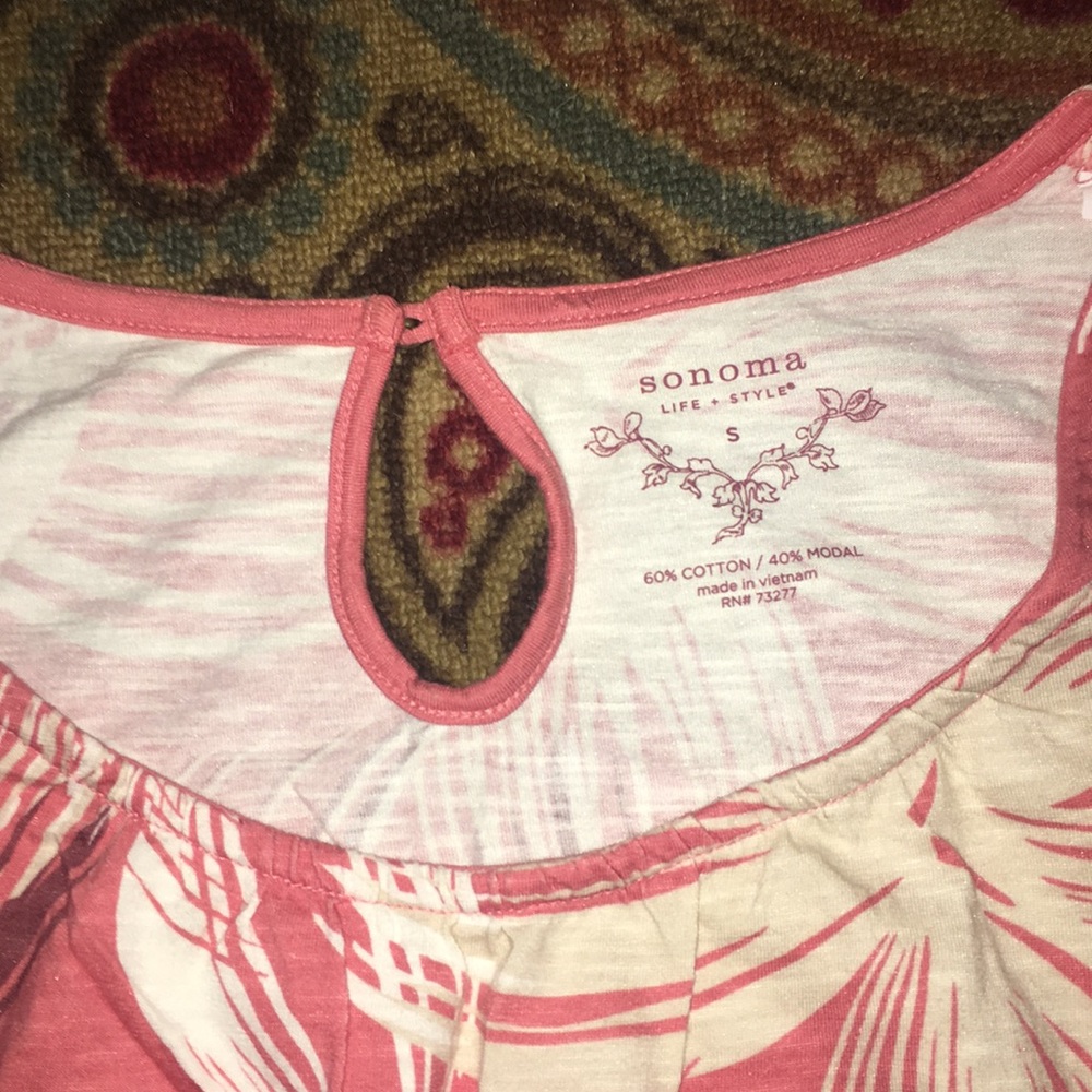 Top - Picture 2 of 3